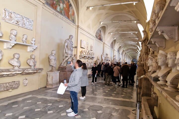 Rome: Exclusive Vatican Museums and Sistine Chapel Private Tour