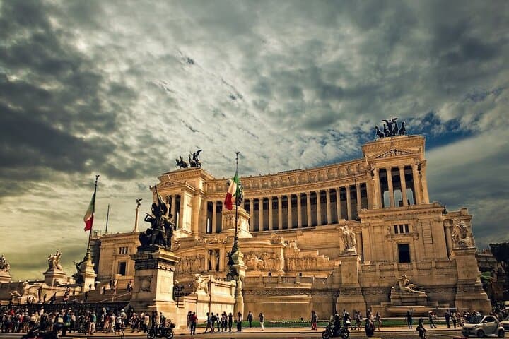 Rome Private Tour from Florence with Hotel Pick Up and Drop Off