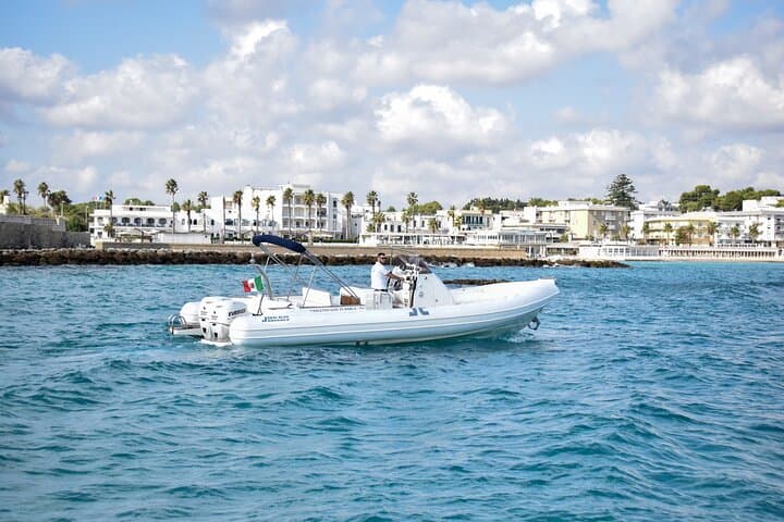 PRIVATE Tour from Otranto to Mulino d'Acqua Bay and Grotta Sfondata