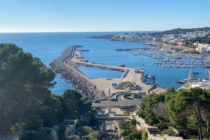 All Inclusive Weeklong Tour of Salento's Coasts and Countryside