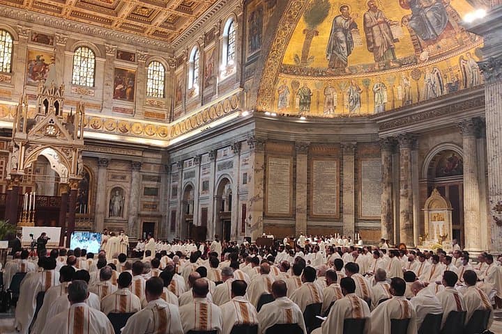 Rome's Charm: Exclusive 3-Hour Private Chauffeur Tour