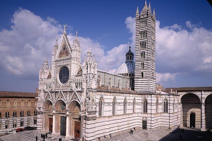 Top Excursions - Italy Day Tour to Siena and San Gimignano from Rome