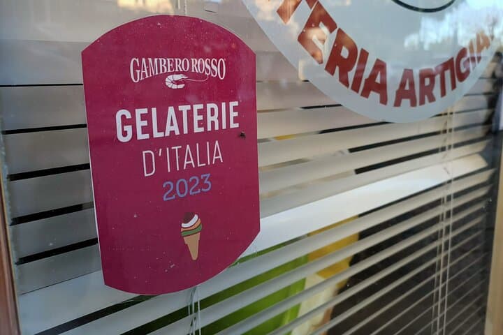 Siena walking tour with Gelato & Prosecco