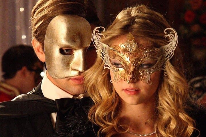 Make a Venetian Mask and Craft your Imagination