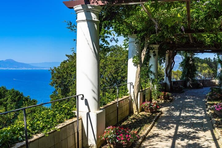 Full-Day Capri, Anacapri and Blue Grotto Tour from Naples