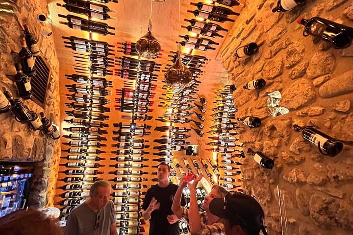 Positano Walking Tour with Wine Tasting
