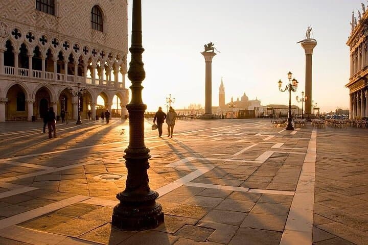3 Hours Walking Tour in Venice Small Group