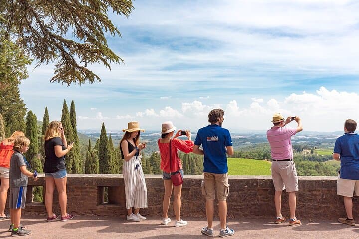 Bagnoregio & Orvieto Day Trip from Rome with Wine Tasting & Lunch