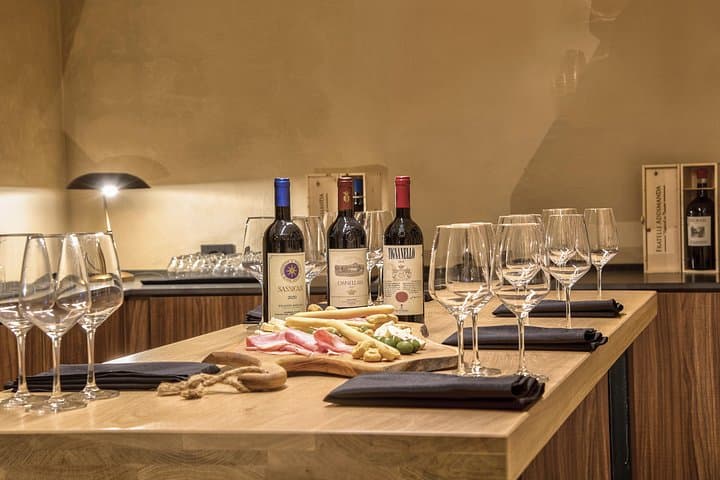 Light dinner accompanied with Masterclass Wines