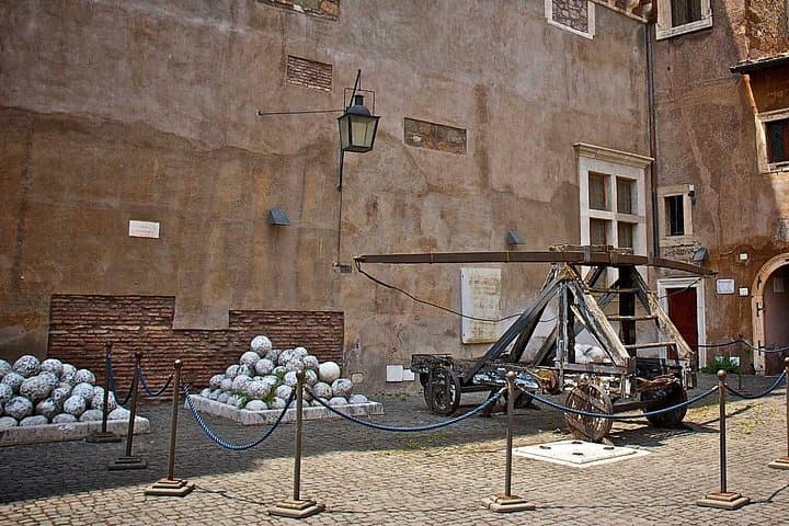 Rome Half Day Tour: Castel Sant'Angelo and St.Peters Basilica
