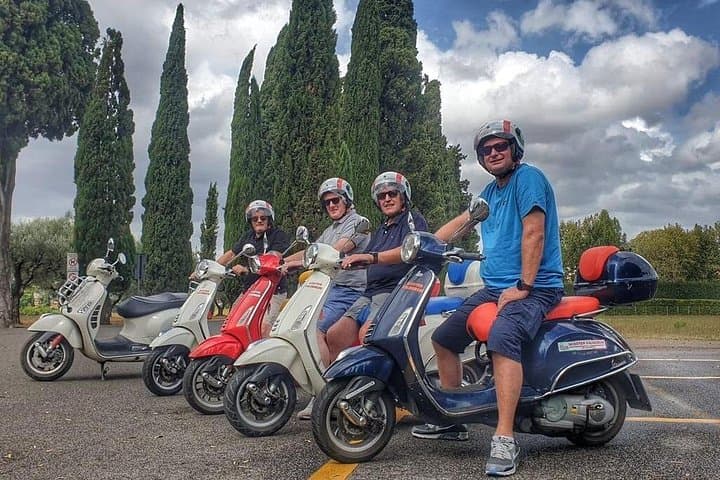 Rome Vespa Primavera 125 cc Rental - 72 Hours Rental