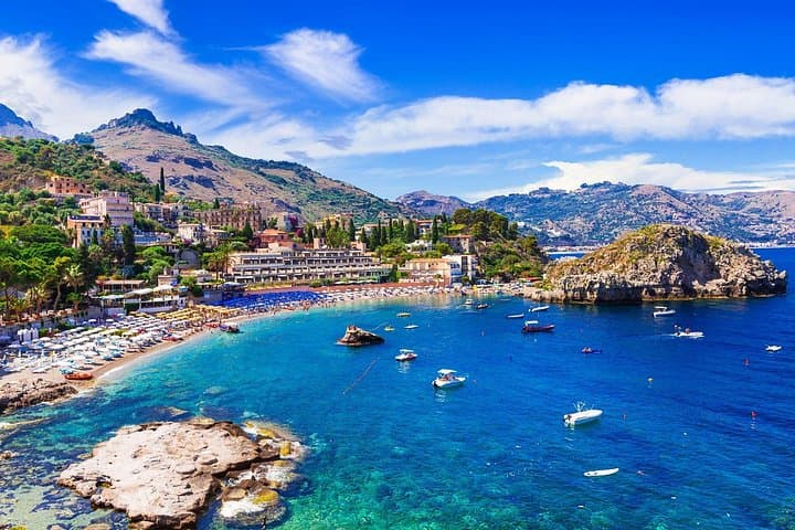 Excursion for cruise passengers from the port of Messina to Taormina