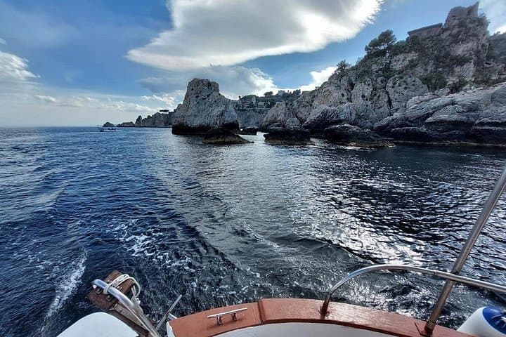 Excursion for cruise passengers from the port of Messina to Taormina