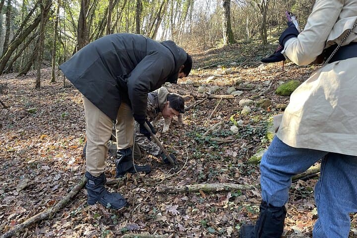 Truffle Hunting in Chianti, pasta class and lunch