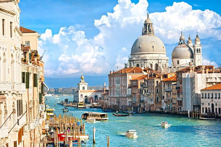 Venice Carnival Traditions Private Tour with Mask Workshop