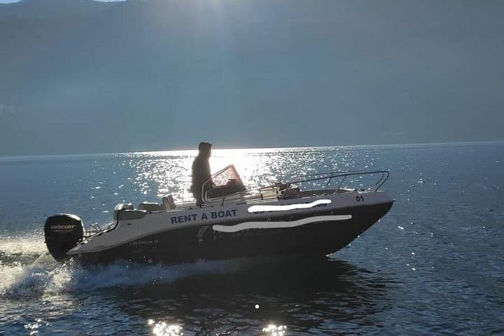 Lake Como: Rent Boat