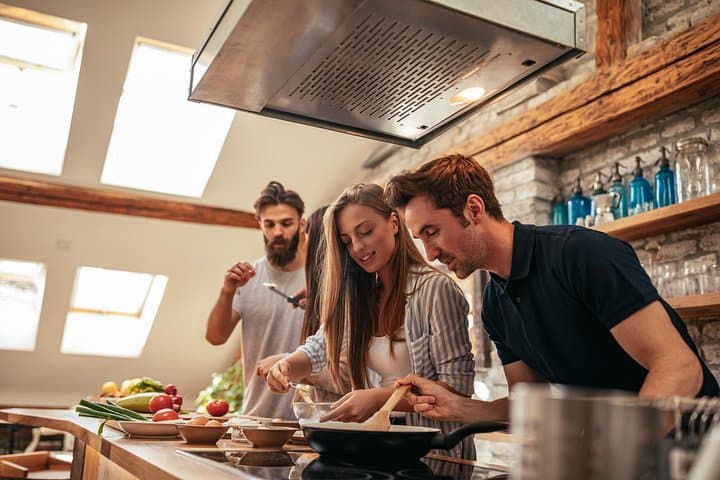 Luxury Cooking Class with a Chef in Bellagio