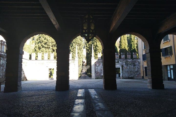 Entrance of the Giusti Garden courtyard