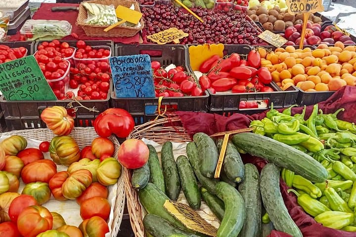 Tasty Rome Street Food Tour around Campo de' Fiori Market & Jewish Ghetto