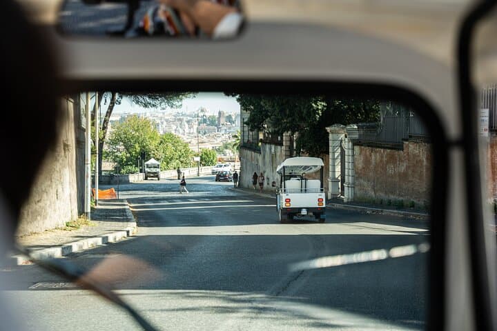 Discover Rome's hidden gems in our cozy tuktuk