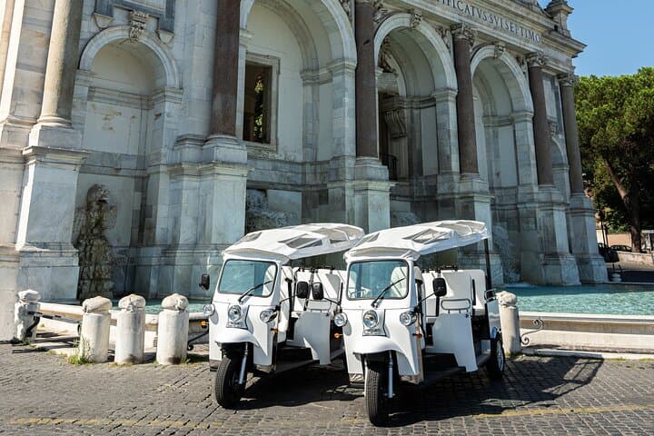 Luxury meets iconic Roman landmarks
