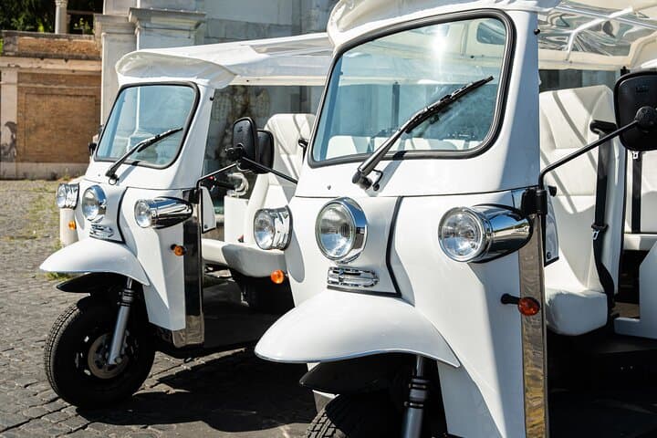 Glide through Rome’s streets on a fun tuk-tuk ride!