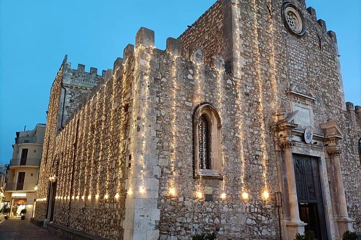 Tour Messina , Taormina and Isola Bella (beach)