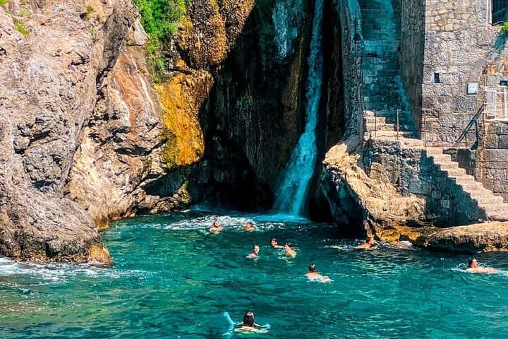 Amalfi Coast: Motorboat Euphoria, flavors and views