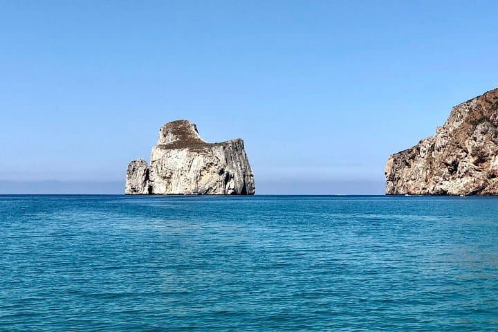 Rubber dinghy tour in Buggerru in southern Sardinia