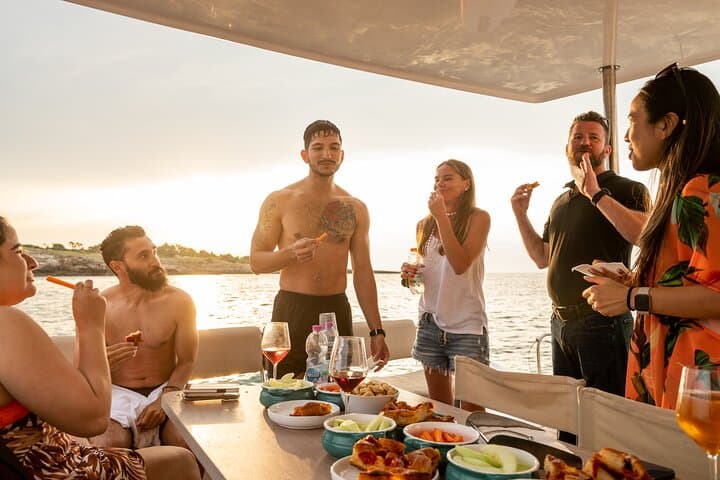 Guided Tour by Catamaran with Aperitif from Polignano a Mare