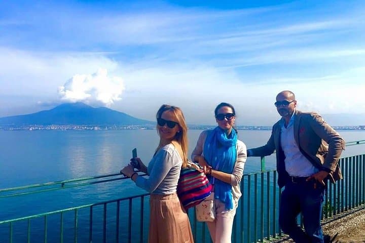 Private transfer from Sorrento to Naples