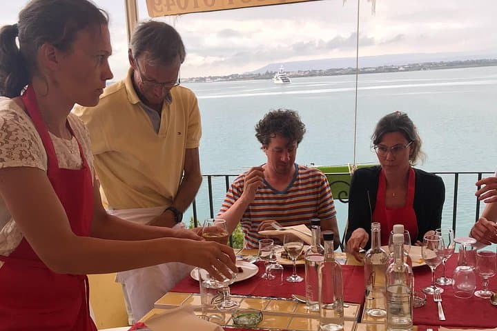 Cook, discover sights, taste food & wine with a chef in Syracuse
