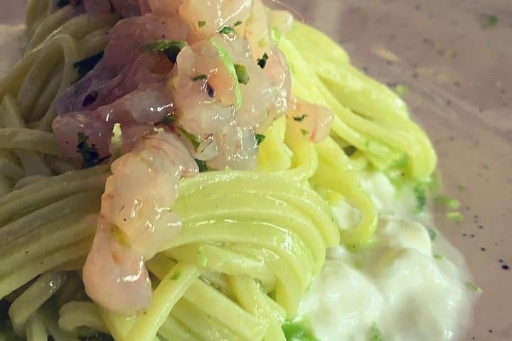 Cook, discover sights, taste food & wine with a chef in Syracuse