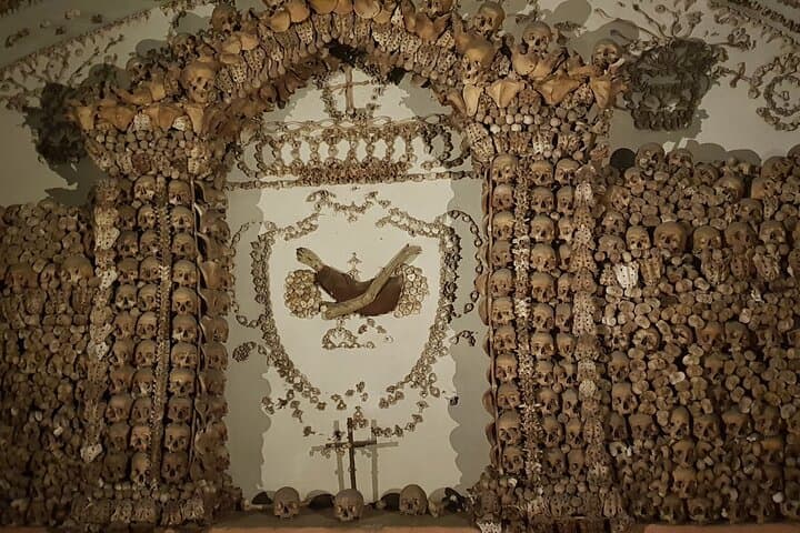 Rome’s Bone Chapel and Catacombs: Skulls, Crypts and City Ride