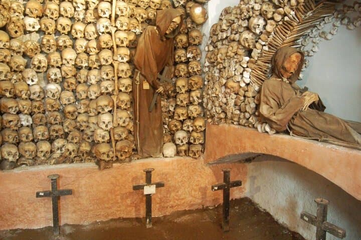 Rome’s Bone Chapel and Catacombs: Skulls, Crypts and City Ride