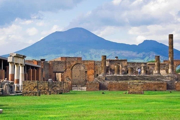 Pompeii PRIVATE Guided Tour for Kids and Families