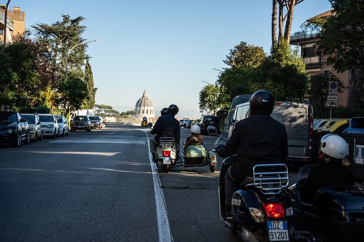 Private Vespa Sidecar Tour with Hotel Pickup