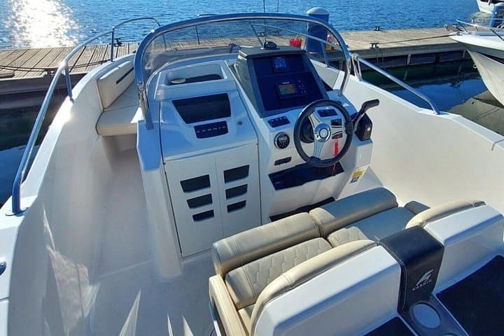 Lake Como : 2h Small-Group Boat Tour with Prosecco & Villas