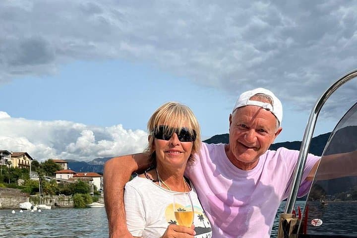 1 and a half hour private boat tour on Lake Como