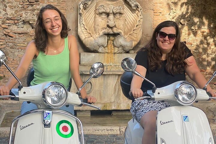 Exploring Rome's beauty with Vespa!