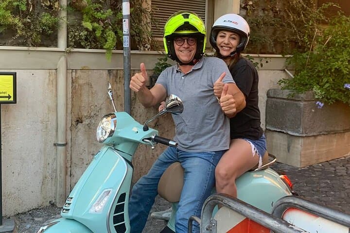 Vespa Tour in Rome Driven by Us with Optional Pick Up