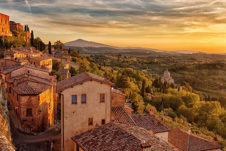 Valdorcia: Montalcino and Montepulciano scenery in the world