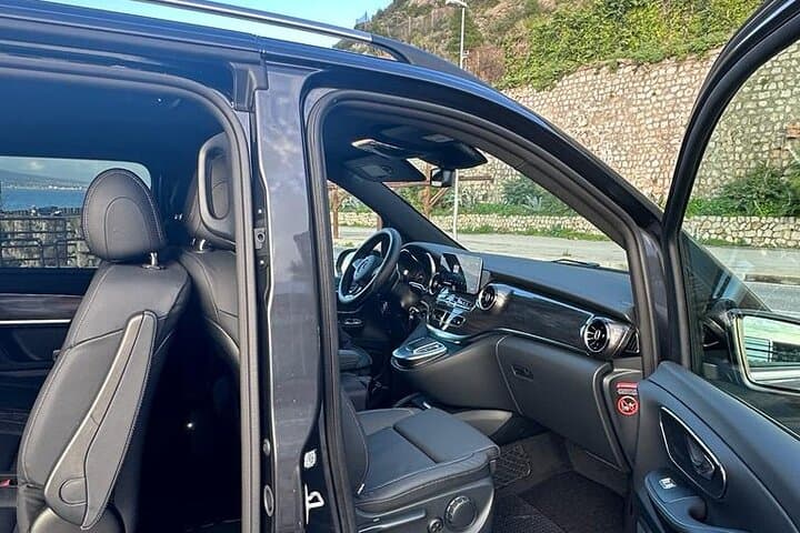 Private Transfer from Positano to Naples Airport