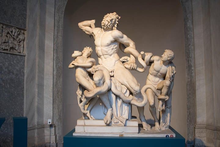 Skip the Line Vatican and Sistine Chapel Private Night Tour