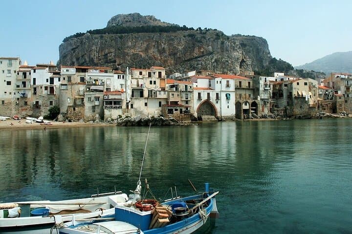 Cefalù Tour from Taormina to Palermo