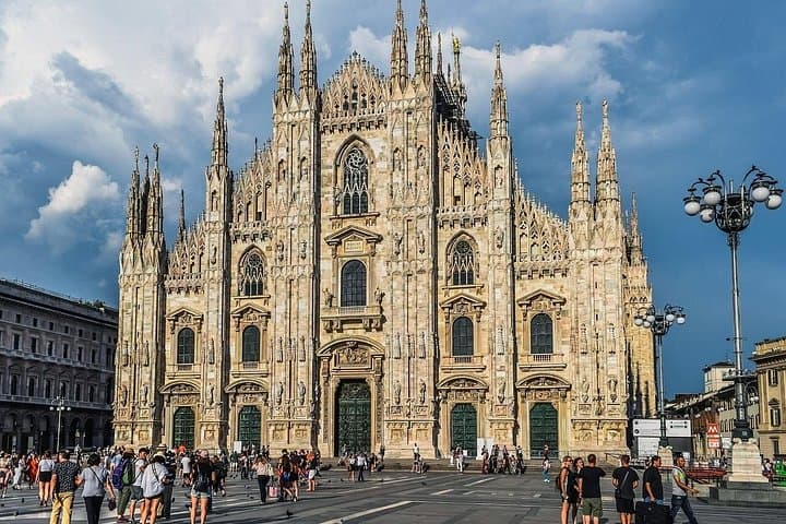 Walking Tour Milan