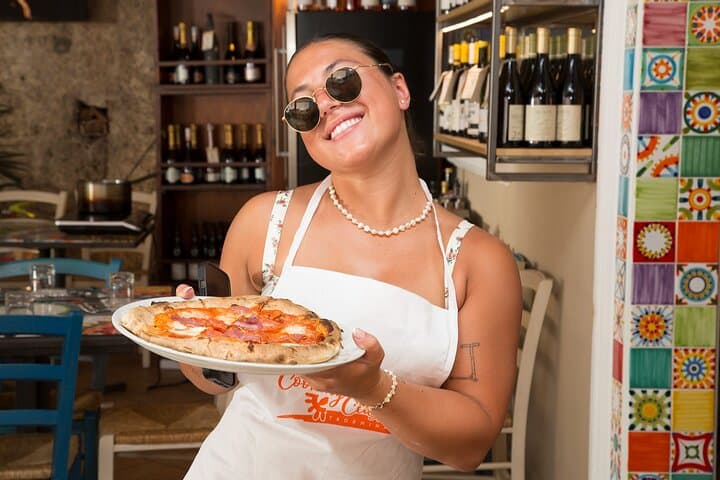 Half-Day Pizza Making Class in Taormina