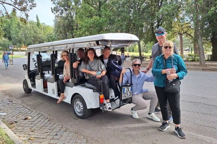 Rome Private Half-Day Tour with Option Golf Cart or Classic eFiat