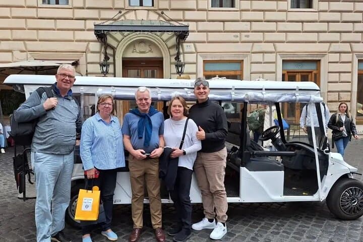 Rome Private Half-Day Tour with Option Golf Cart or Classic eFiat