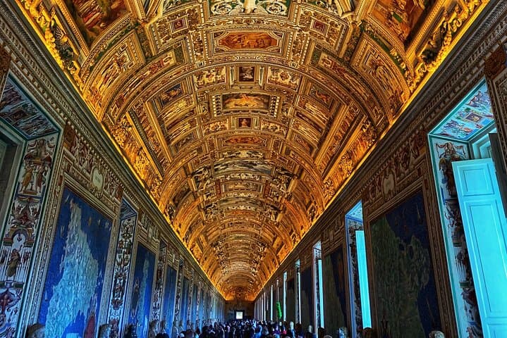 Vatican Museums, Sistine Chapel and St. Peter's Basilica Tour